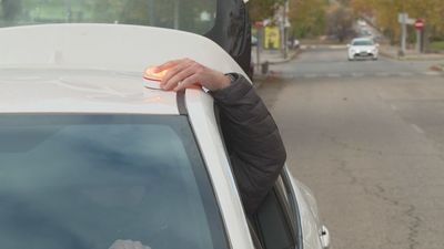 Las balizas V16 pasan a ser obligatorias desde este 1 de enero