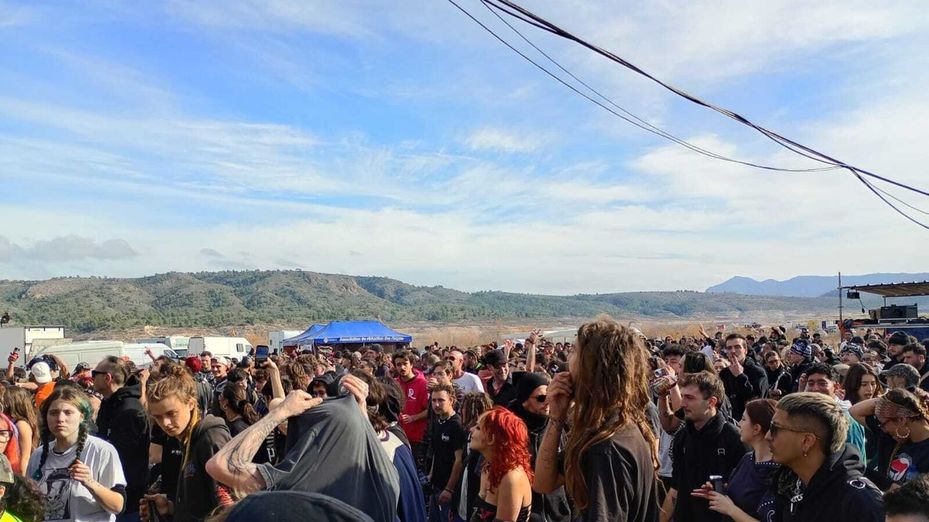 La fiesta rave ilegal de Albacete llega a su segundo día sin incidentes