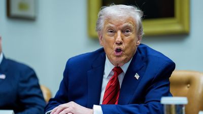 Trump confirma ataque "a gran escala" contra Venezuela y dice que ha capturado a Maduro