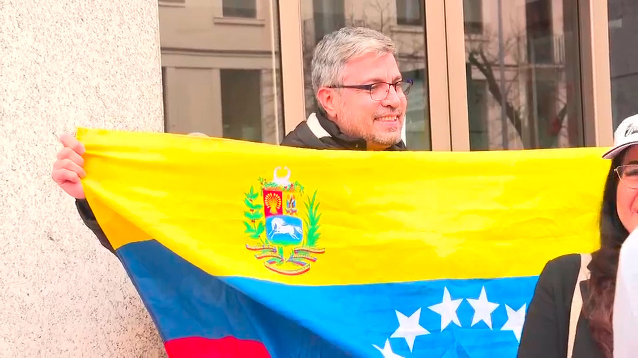 Esperanza y cautela entre los venezolanos en Madrid con la detención de Maduro