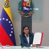 Delcy Rodríguez asumirá el poder este lunes en una Venezuela que enfrenta un futuro incierto
