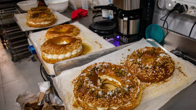 Aldeas Infantiles reparte 1.000 kilos de su tradicional Roscón de Reyes en la Puerta del Sol