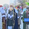 Los Reyes Magos cambian a los camellos por taxis y reparten ilusión a los niños del Gregorio Marañón