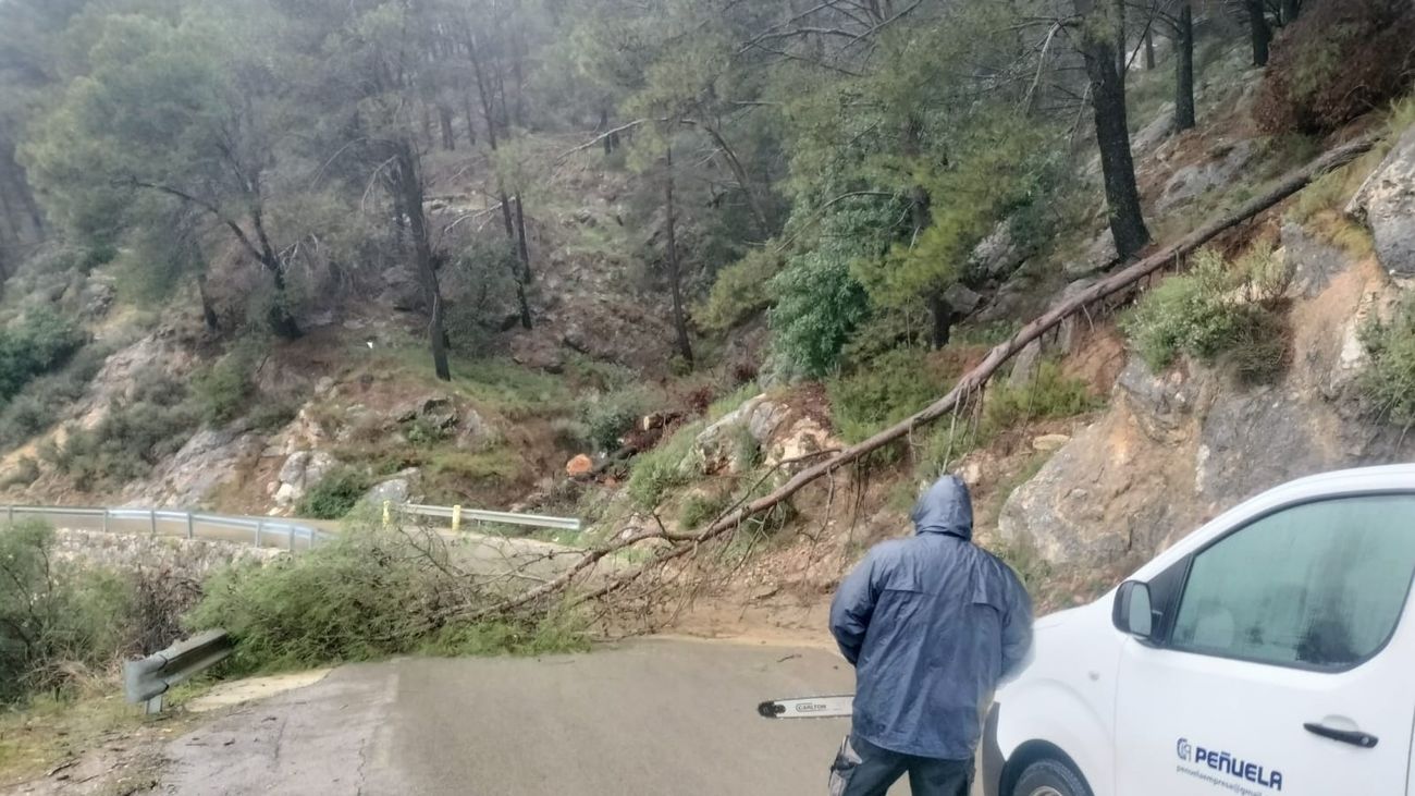 Borrasca Francis deja 15 carreteras cortadas en España por nieve, lluvia y hielo