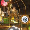 Los Reyes Magos inician su paseo por Madrid en una cabalgata con 15 carrozas y homenaje a la docencia