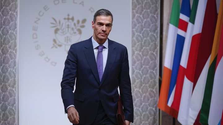 Sánchez en la reunión en Paris de la Coalición de Voluntarios por Ucrania