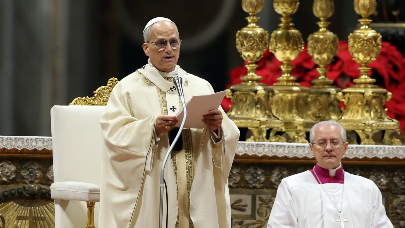León XIV cierra la Puerta Santa del Vaticano y clausura el Jubileo con una llamada a la humildad