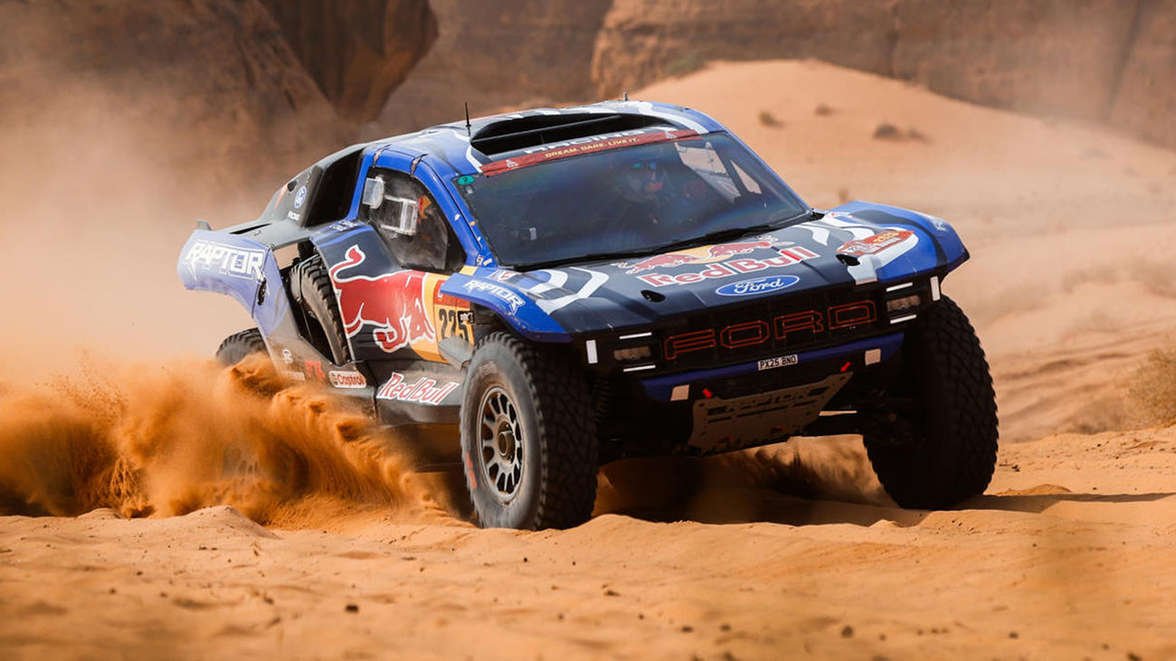 Rally Dakar: Lategan se pone líder en coches; Sainz y Roma sufren