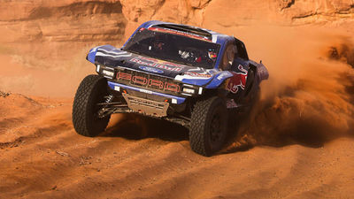 Rally Dakar: Al-Attiyah, nuevo líder en coches tras una etapa en la que Sainz cede tiempo