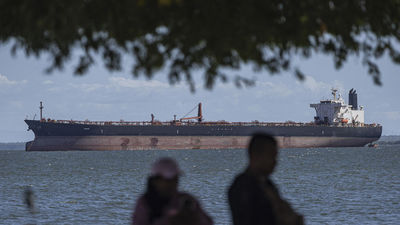 Venezuela anuncia el regreso a sus aguas de un petrolero incautado en una operación conjunta con EEUU