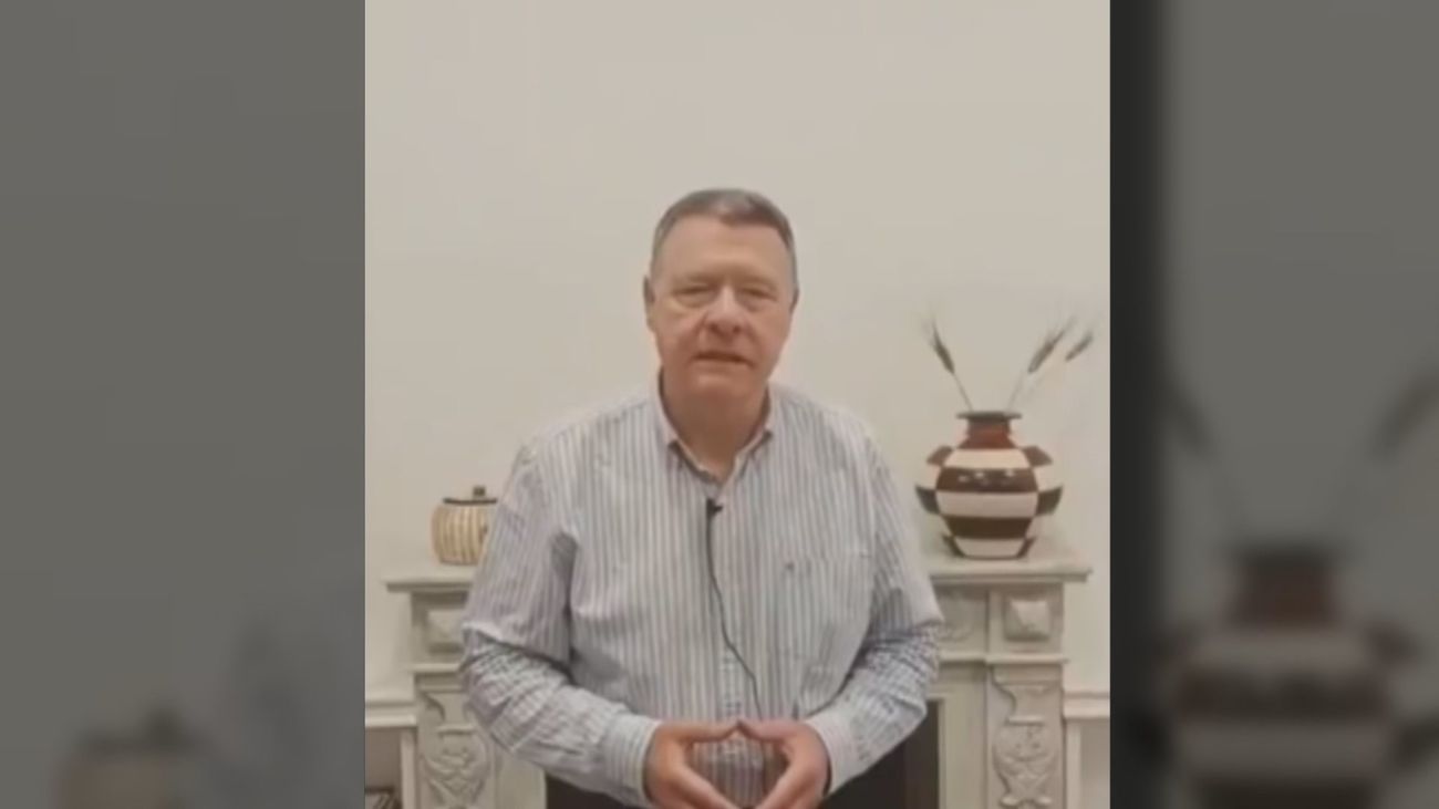 Jordi Sevilla presenta un manifiesto que busca crear un PSOE alternativo a Sánchez