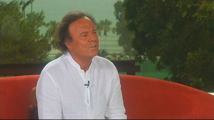 Dos exempleadas de Julio Iglesias de sus mansiones de República Dominicana le acusan agresión sexual