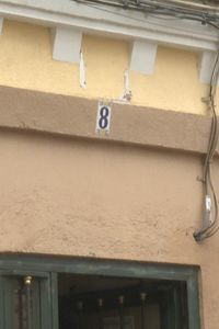 El tenso conflicto vecinal que estalla tras el desmantelamiento de un narcopiso en Puente de Vallecas