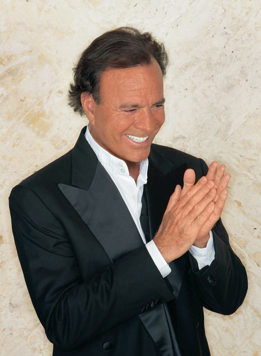 Salen a la luz nuevos WhatsApp de la exempleada de Julio Iglesias: "Te quiero"