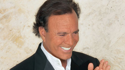Salen a la luz nuevos WhatsApp de la exempleada de Julio Iglesias: "Te quiero"