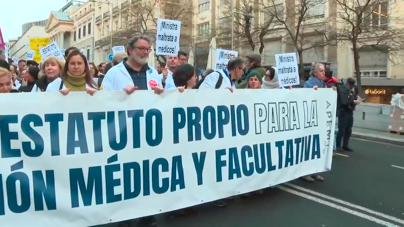 Huelga de médicos en Madrid este miércoles y jueves para exigir un Estatuto propio