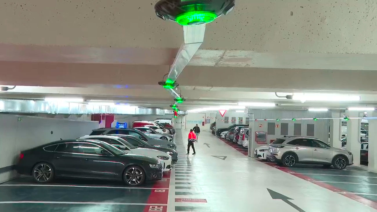 Santa Ana estrena aparcamiento renovado y recupera la esencia de su plaza