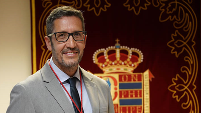 El alcalde de Móstoles cesará como concejal de Cultura al exedil de Vox