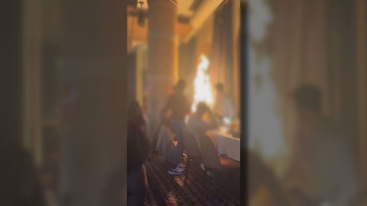 Incendio y desalojo en el restaurante 'Fanático' de Madrid por un 'show' con bengalas