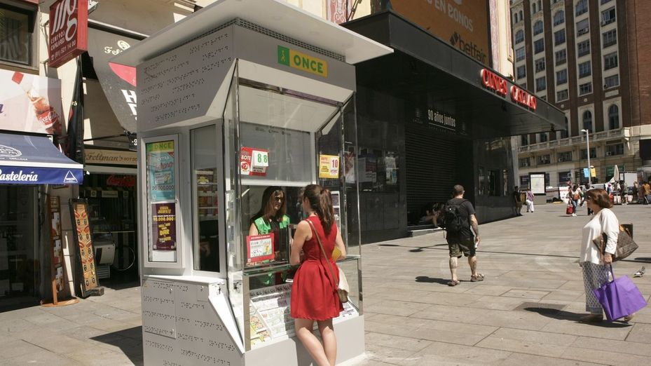 Un vecino de Fuenlabrada gana un premio de 300.000 euros en el Rasca de Navidad de la ONCE