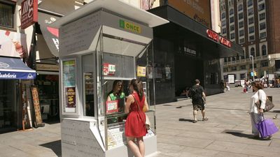 Un vecino de Fuenlabrada gana un premio de 300.000 euros en el Rasca de Navidad de la ONCE