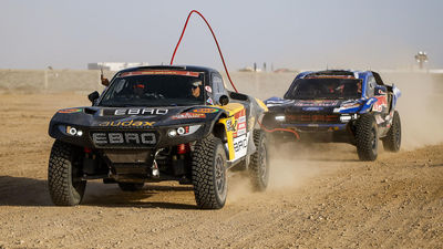 Rally Dakar: drama de Roma para llegar al control con ayuda inestimable de Laia Sanz