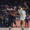 80-61. Show del Real Madrid que pasa por encima del Barcelona