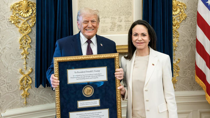 Trump afirma haber recibido el Nobel de la Paz de María Corina Machado
