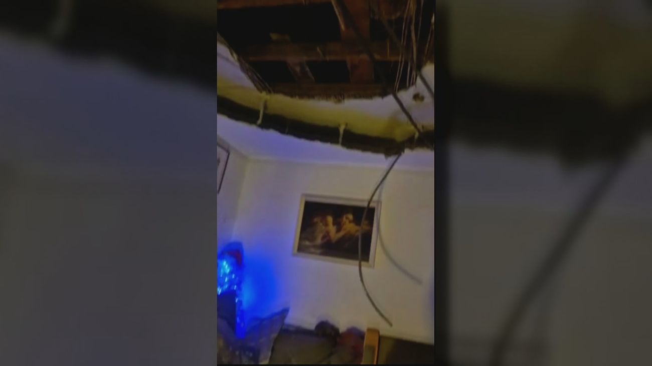 Susto en Lavapiés: se desploma el techo de una vivienda sin dejar heridos
