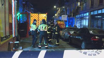La batería de un choche híbrido provoca un incendio en un garaje de Puente de Vallecas