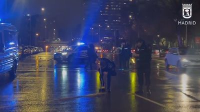 Se entrega el conductor que atropelló de gravedad a una mujer en Usera