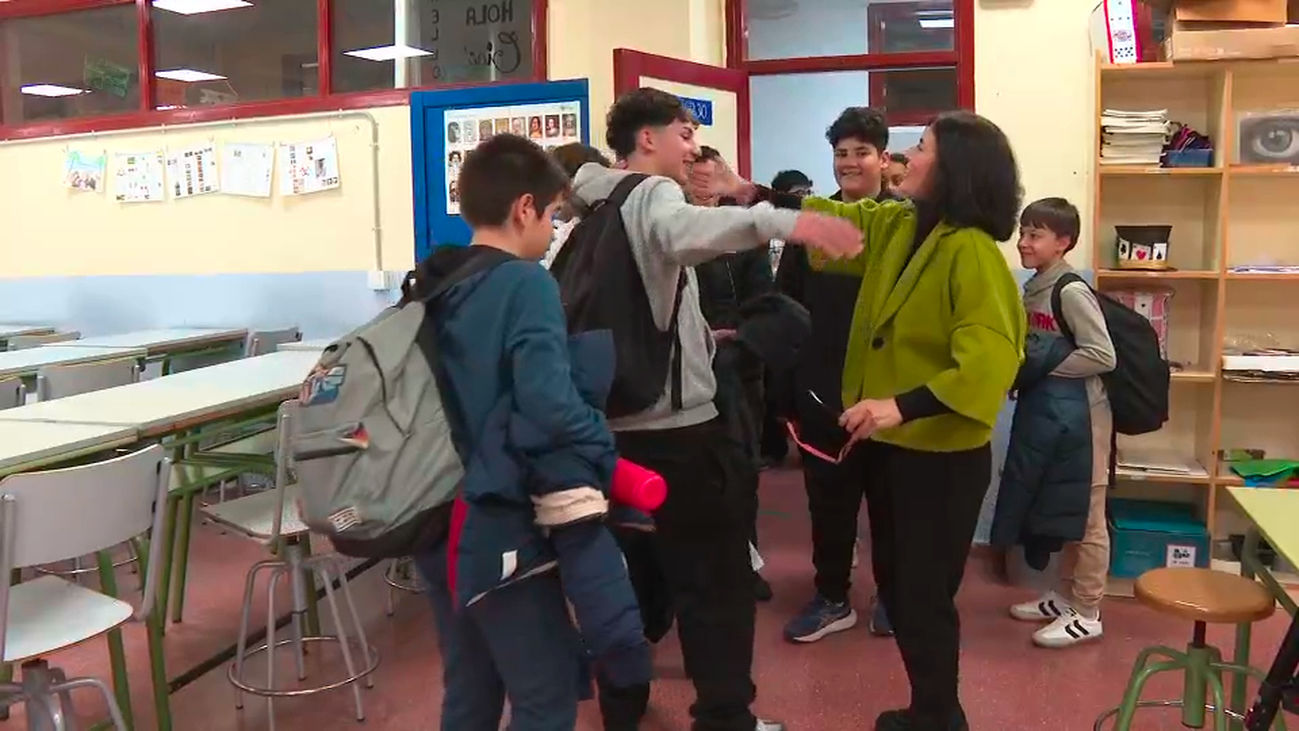 Una profesora de Leganés acaba con el absentismo escolar y opta al Nobel de los maestros