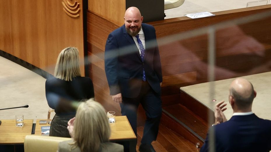 Manuel Naharro, del PP, elegido nuevo presidente de la Asamblea de Extremadura