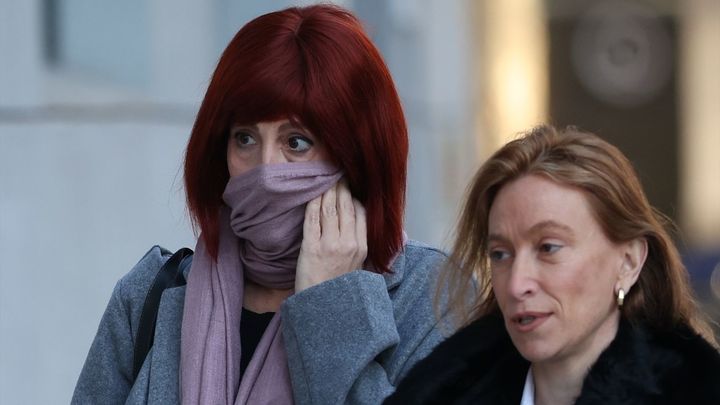 La expareja de Koldo García niega irregularidades en los pagos en efectivo del PSOE