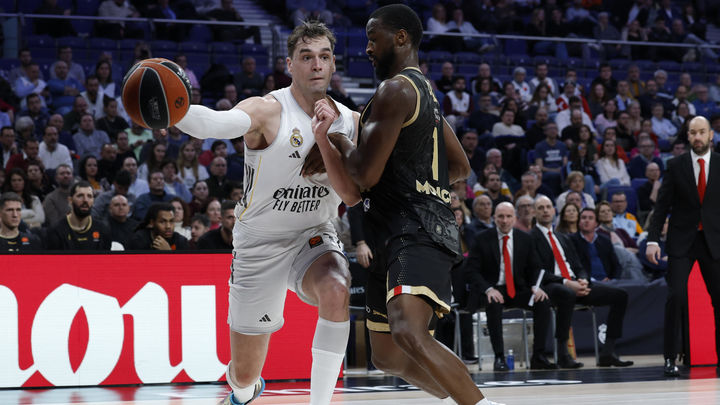 Hezonja ante el Mónaco / EFE