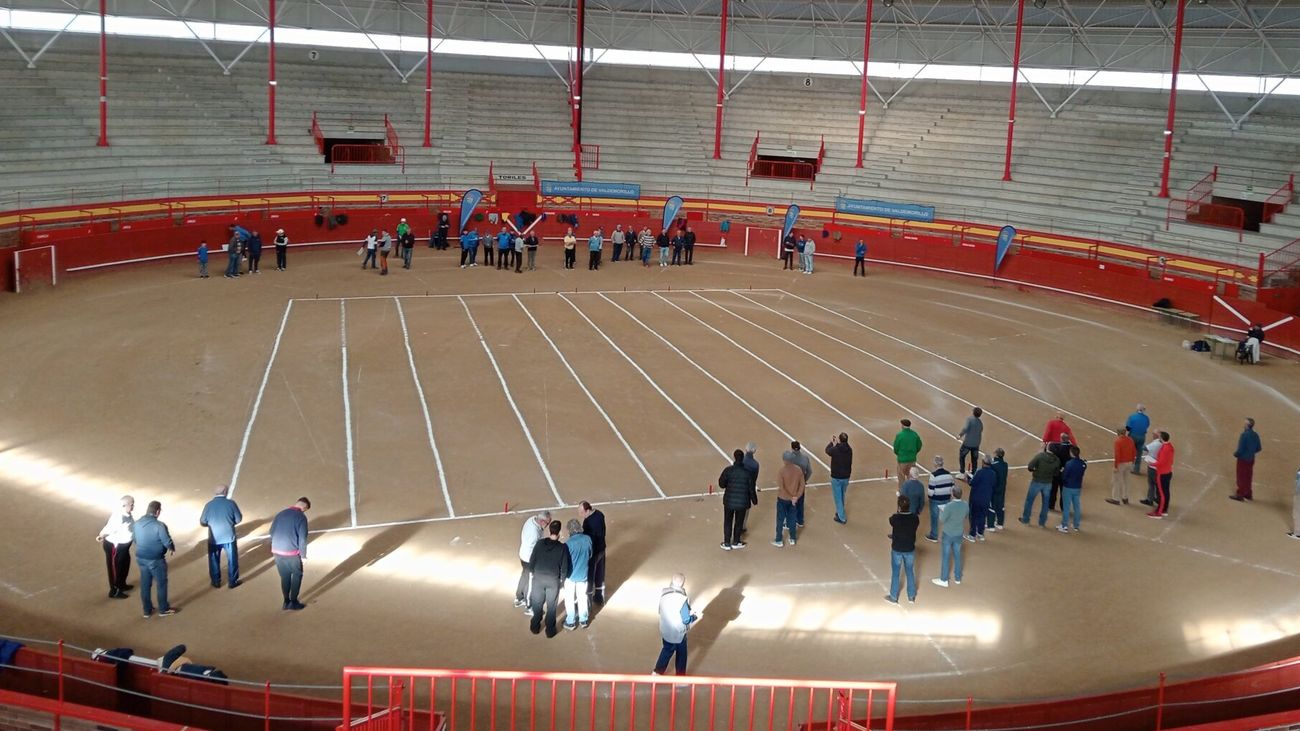 La plaza de toros de Valdemorillo, pista del torneo de chito durante las fiestas