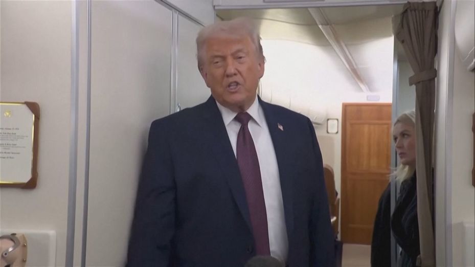 Trump asegura que EEUU tiene una "flota enorme" dirigiéndose a aguas cercanas a Irán