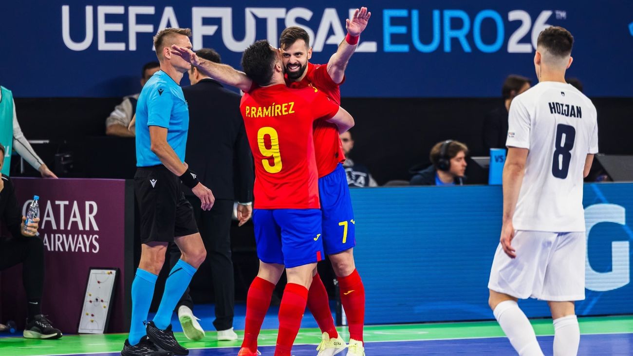 1-4. España abre el Europeo con una victoria convincente ante Eslovenia