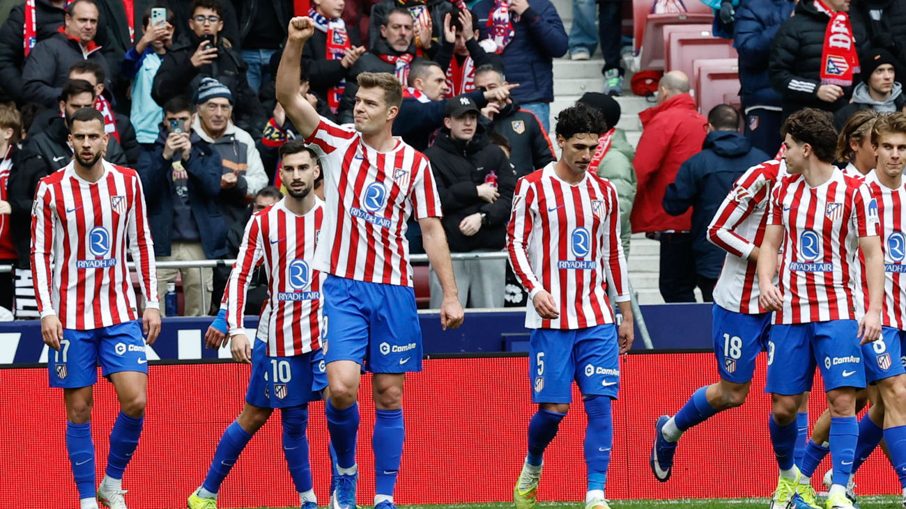 Sorloth celebra su gol con el Atlético ante el Mallorca