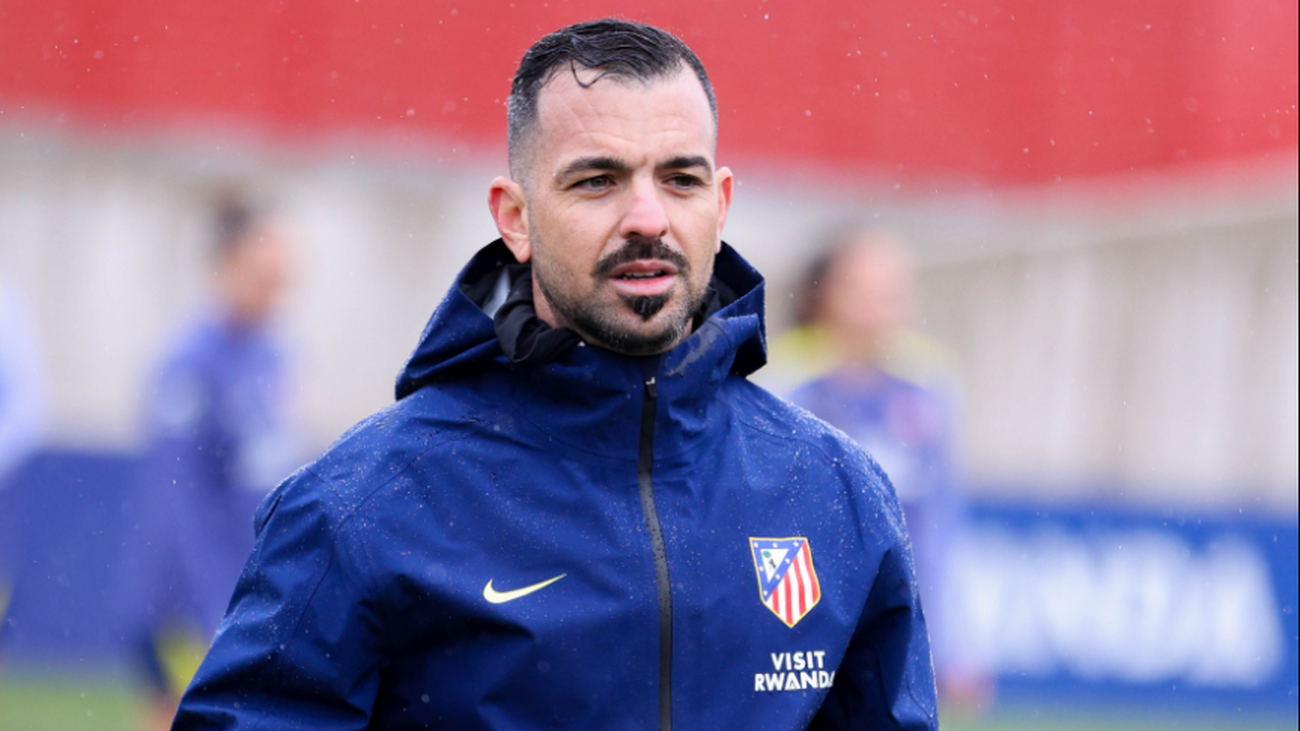 El Atlético femenino firma a José Herrera, nuevo entrenador y a Kühl como refuerzo