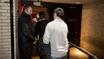 Hay trabajo como portero de discoteca en Madrid: estos son los requisitos y la formación que necesitas