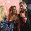 Así se vive la premiere de ‘Aída y vuelta’ con Paco y María León en la Plaza del Callao