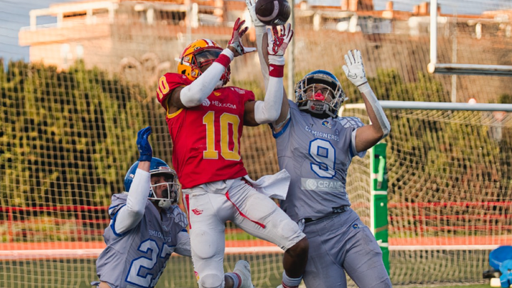 Osos Rivas gana el derbi a Camioneros Coslada y lidera su conferencia
