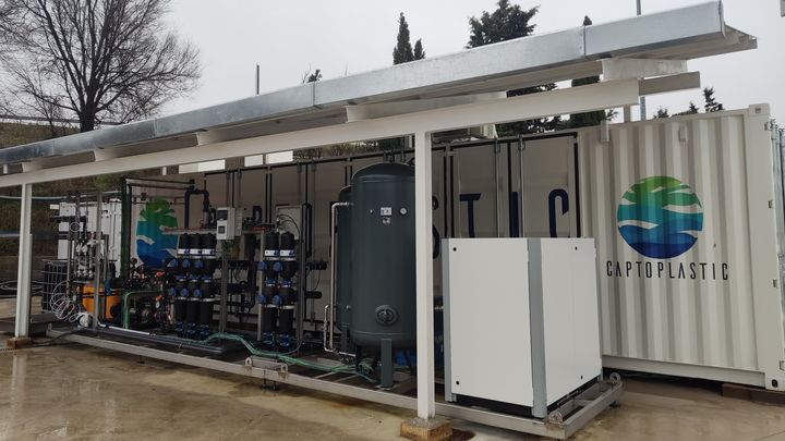 Planta piloto instalada en Móstoles para la retirada de microplásticos presentes en las aguas residuales