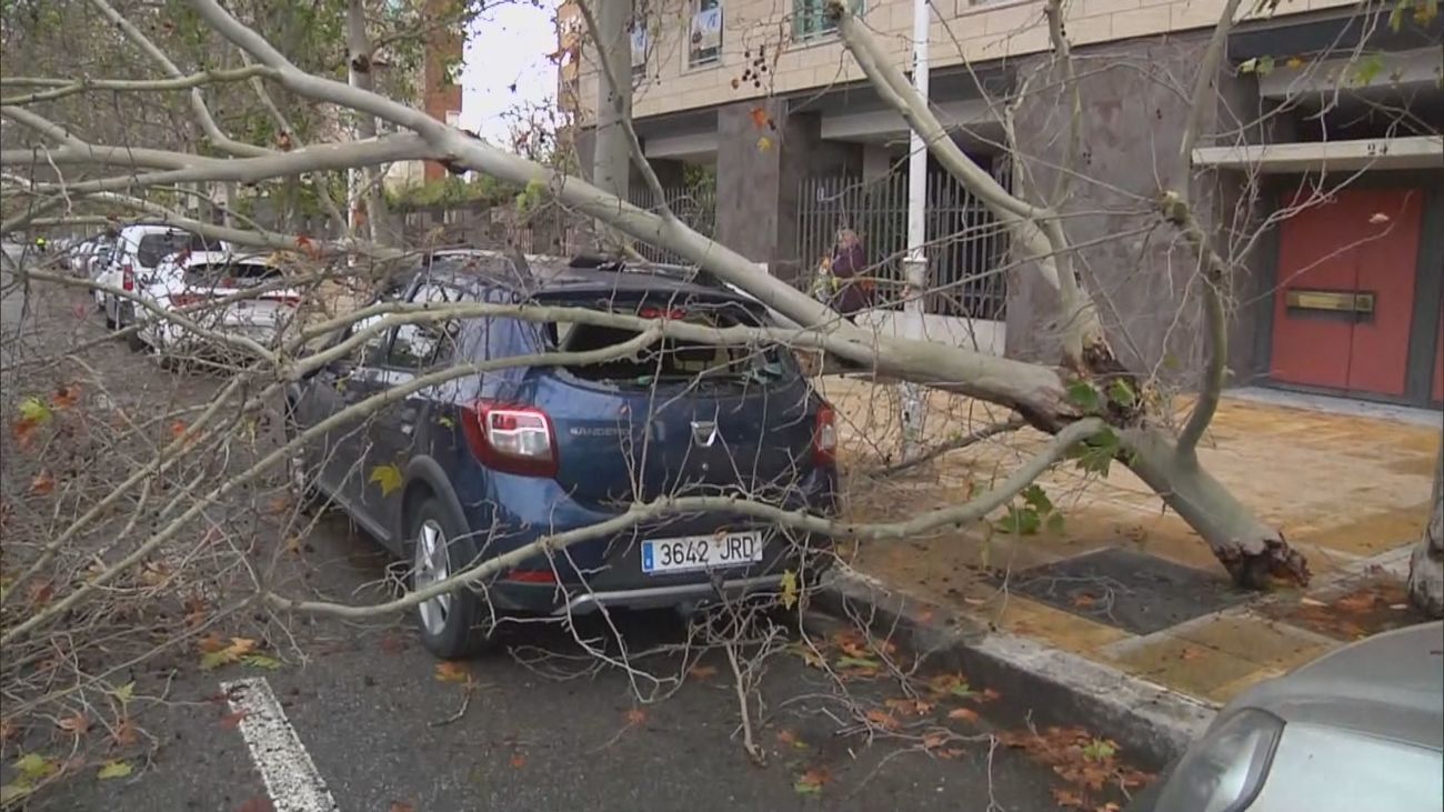 España bajo alerta nacional por la borrasca Kristin