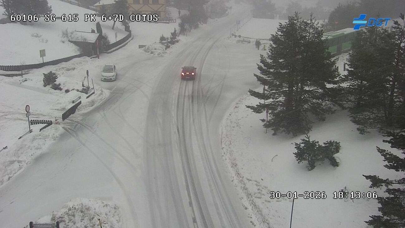 Estado de la carretera que atraviesa el Puerto de Cotos