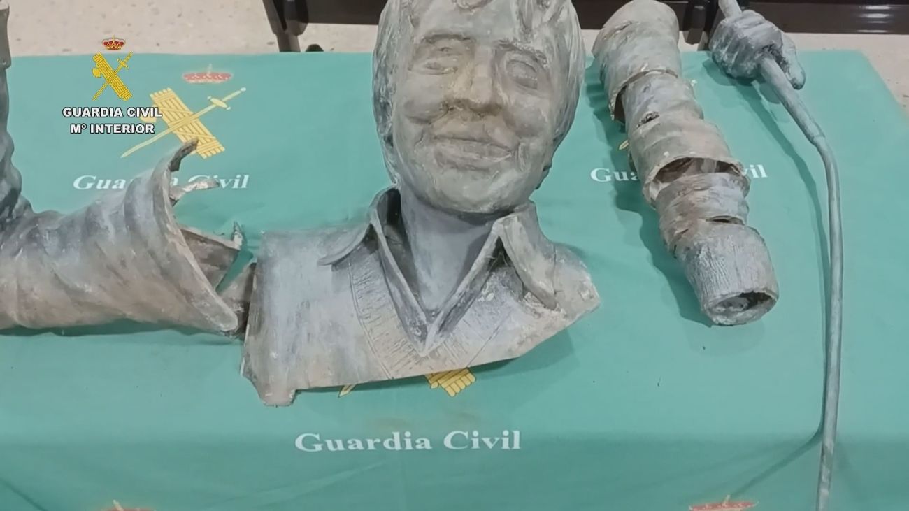 Detenido un joven en Santander por robar y trocear la estatua de Seve Ballesteros