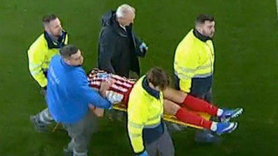 Sorloth, sin fracturas ni hematomas craneales, regresa a Madrid con el equipo