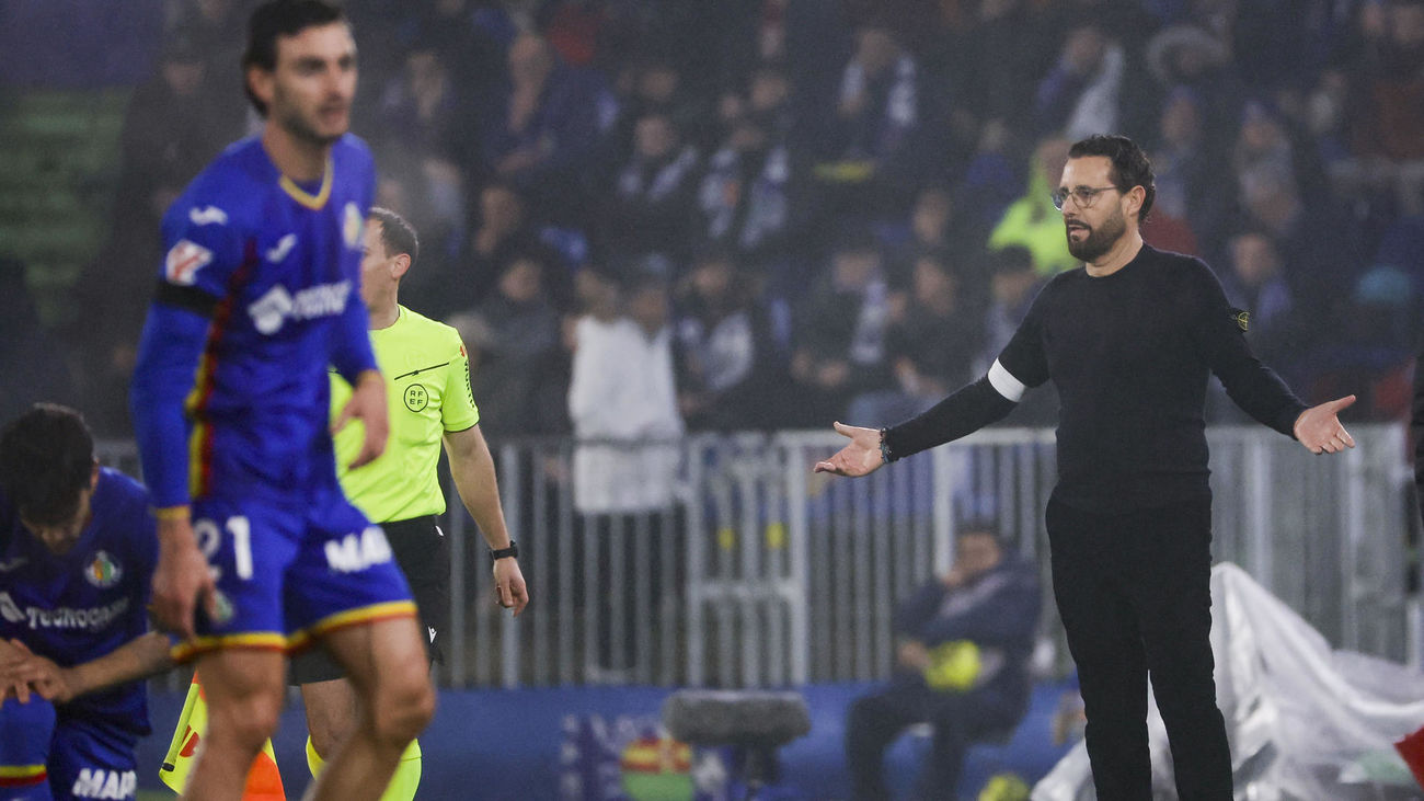 Bordalás en la banda del Getafe-Celta