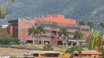 EEUU reabre su embajada en Venezuela después de siete años